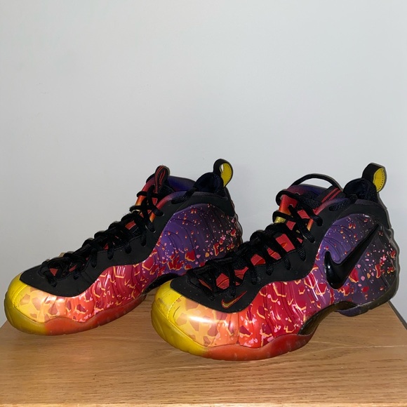 air foamposite pro area 72 asteroid